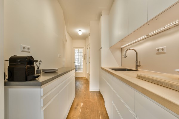 Photo - Sold: Baetostraat 7H, 1055 EP Amsterdam